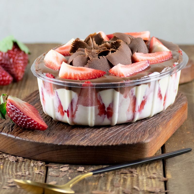 Pote de ninho com morango — Sobremesas da Damari Doces
